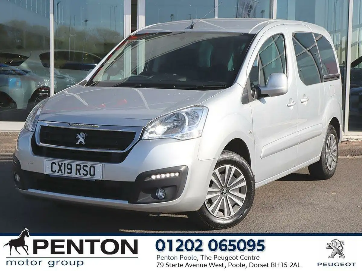 2019-peugeot-partner-big-15