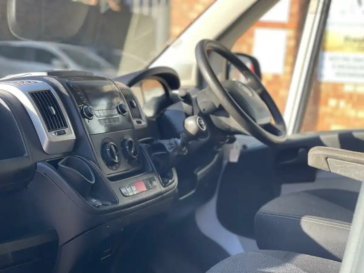 2015-fiat-ducato-23td-35-sh1-130-big-32