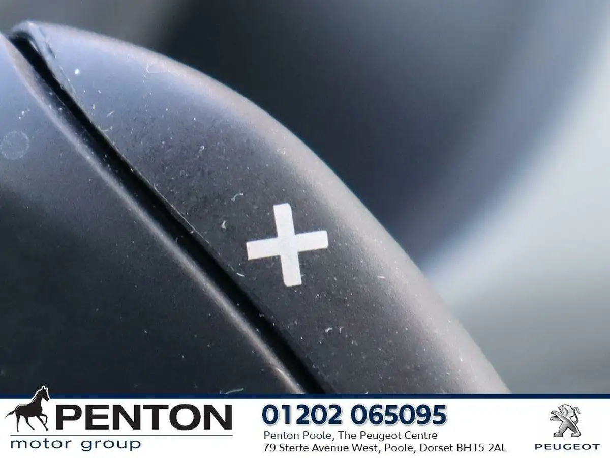 2019-peugeot-partner-big-11