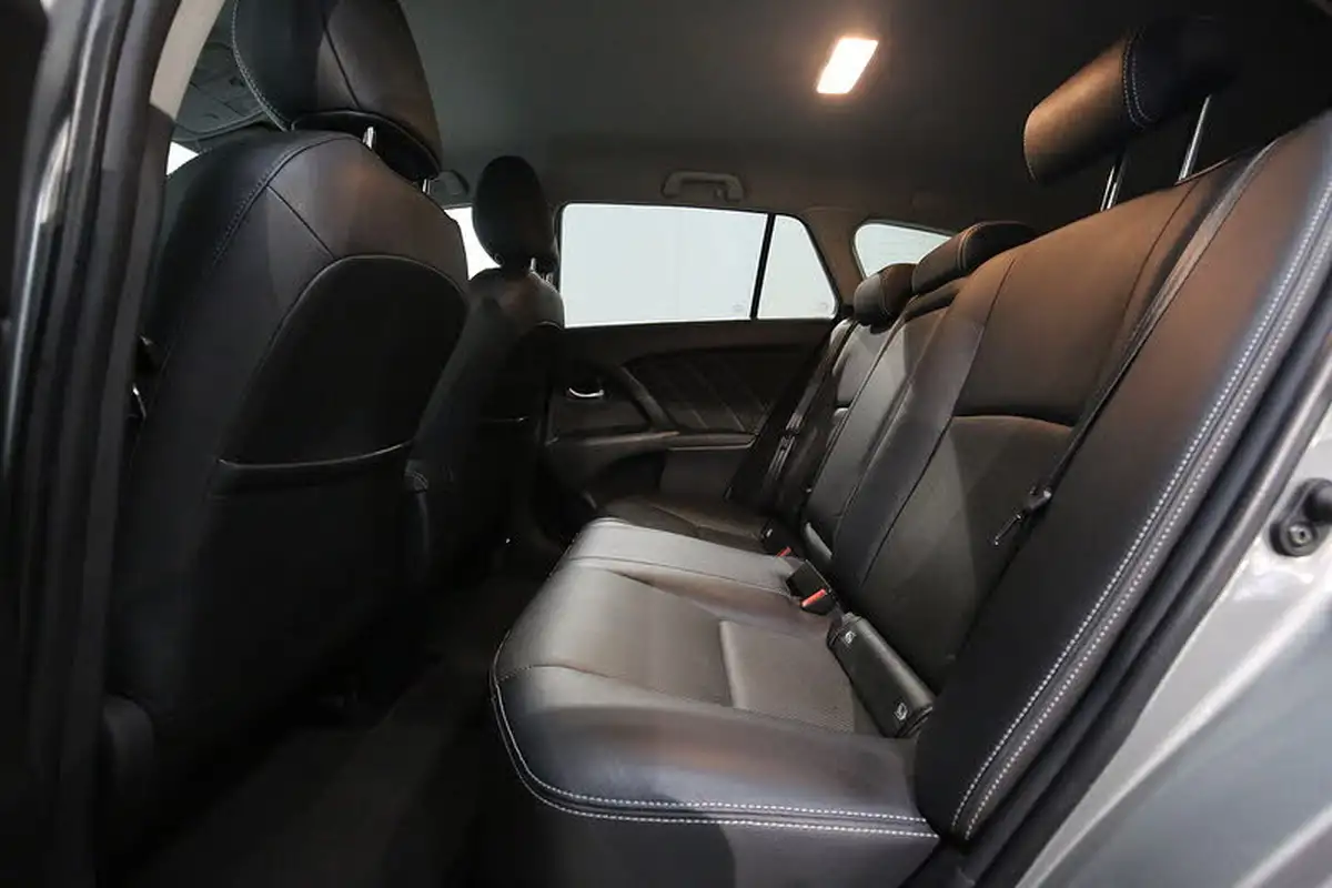 2017-toyota-avensis-18-v-matic-business-edition-plus-touring-sports-5d-cvt-big-19