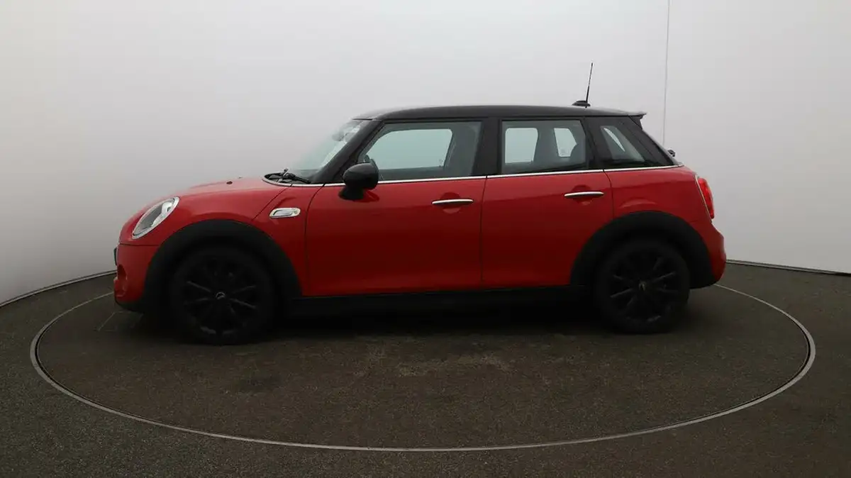2017-mini-cooper-20-cooper-s-ss-hatchback-5d-big-4