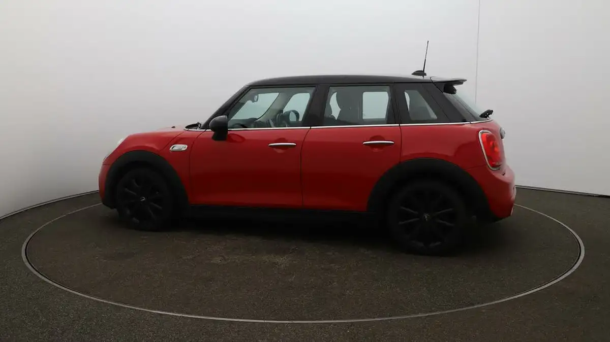 2017-mini-cooper-20-cooper-s-ss-hatchback-5d-big-46