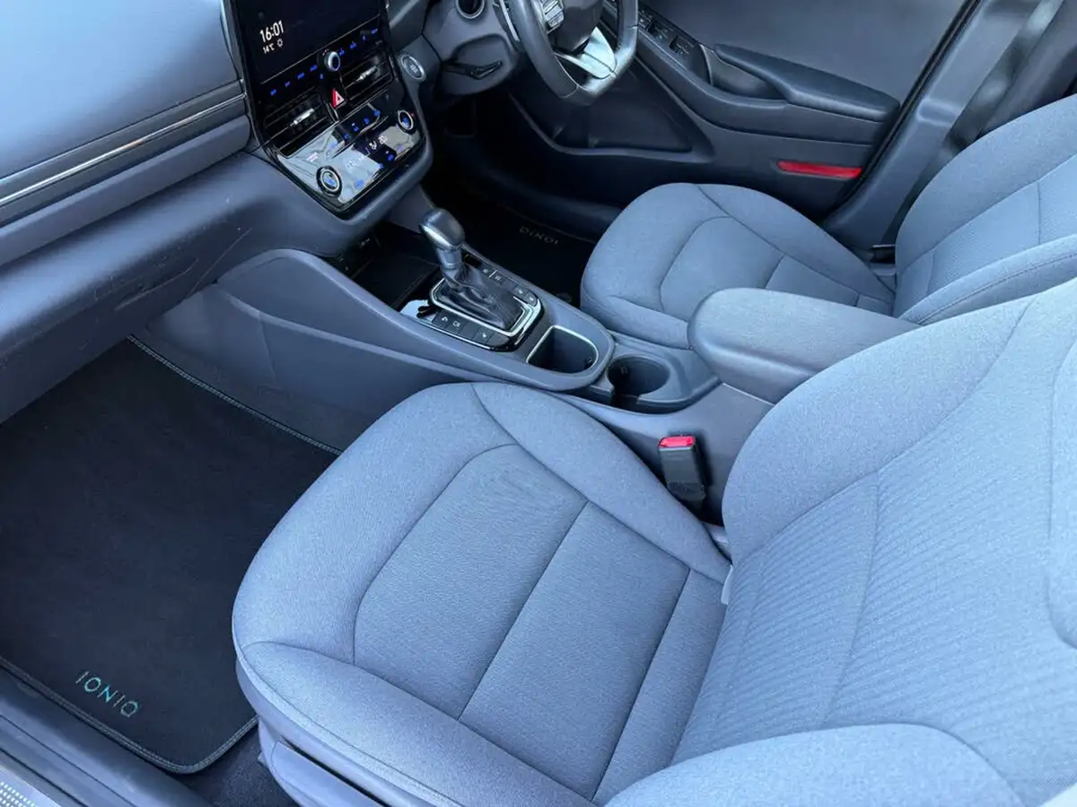 2021-hyundai-ioniq-16-gdi-premium-hybrid-big-25