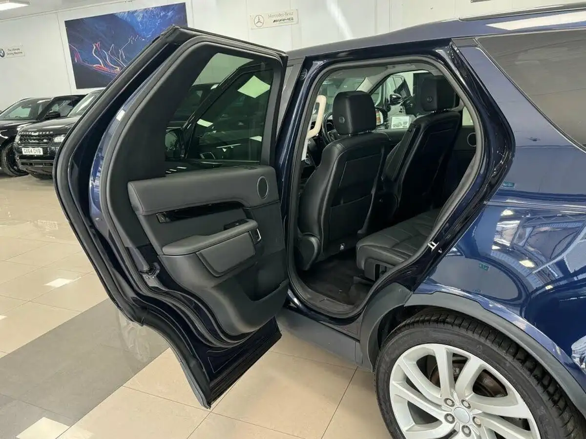 2019-land-rover-discovery-30-sd-v6-anniversary-edition-big-41