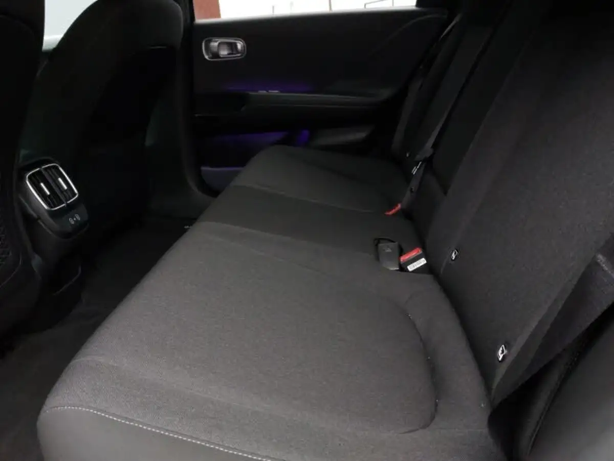 2023-hyundai-ioniq-6-e-premium-228ps-single-rwd-big-5