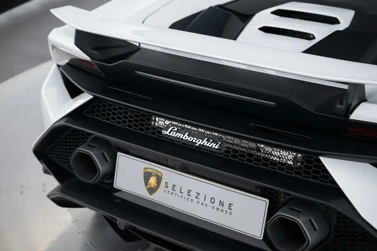 2023-lamborghini-huracan-52-tecnica-big-18