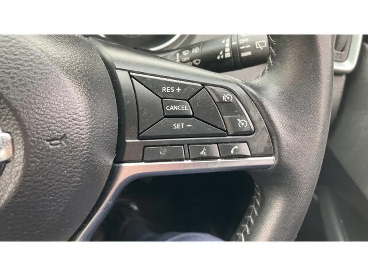 2020-nissan-qashqai-13-dig-t-acenta-premium-160ps-big-32