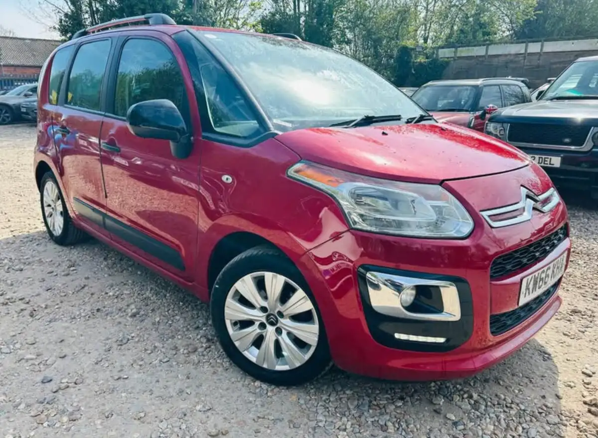 2017-citroen-c3-picasso-16bluehdi-edition-big-0