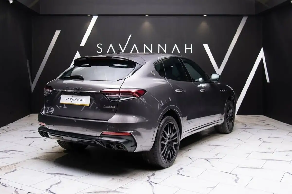 2021-maserati-levante-30-gransport-big-25