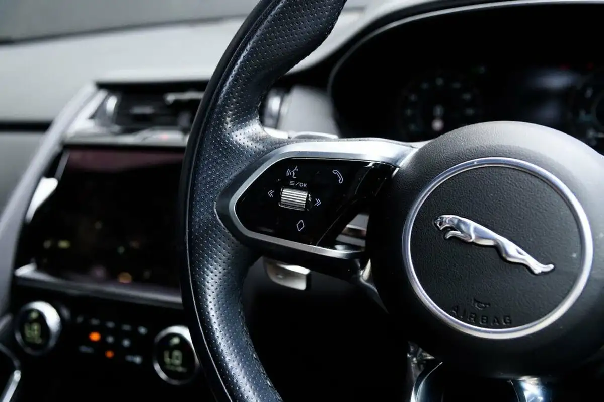 2021-jaguar-e-pace-20-p200-r-dynamic-se-big-23