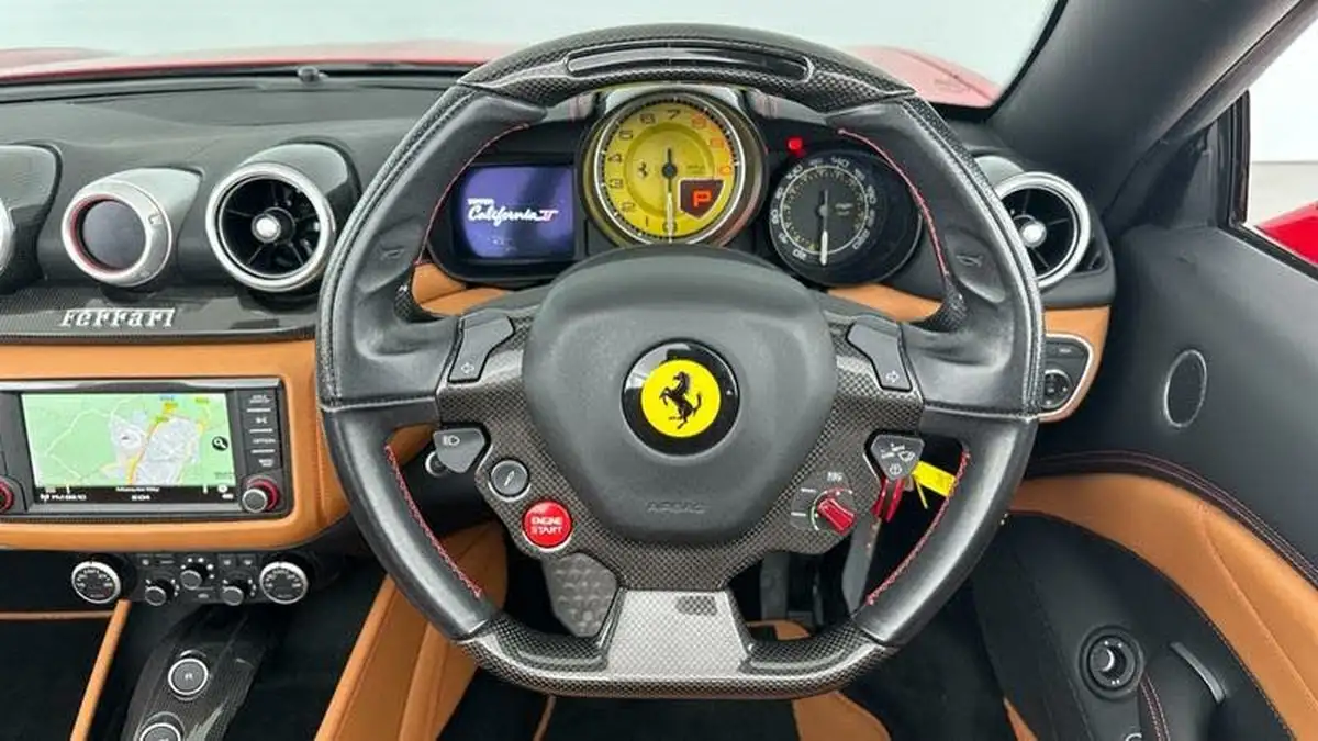 2017-ferrari-california-39-t-big-22