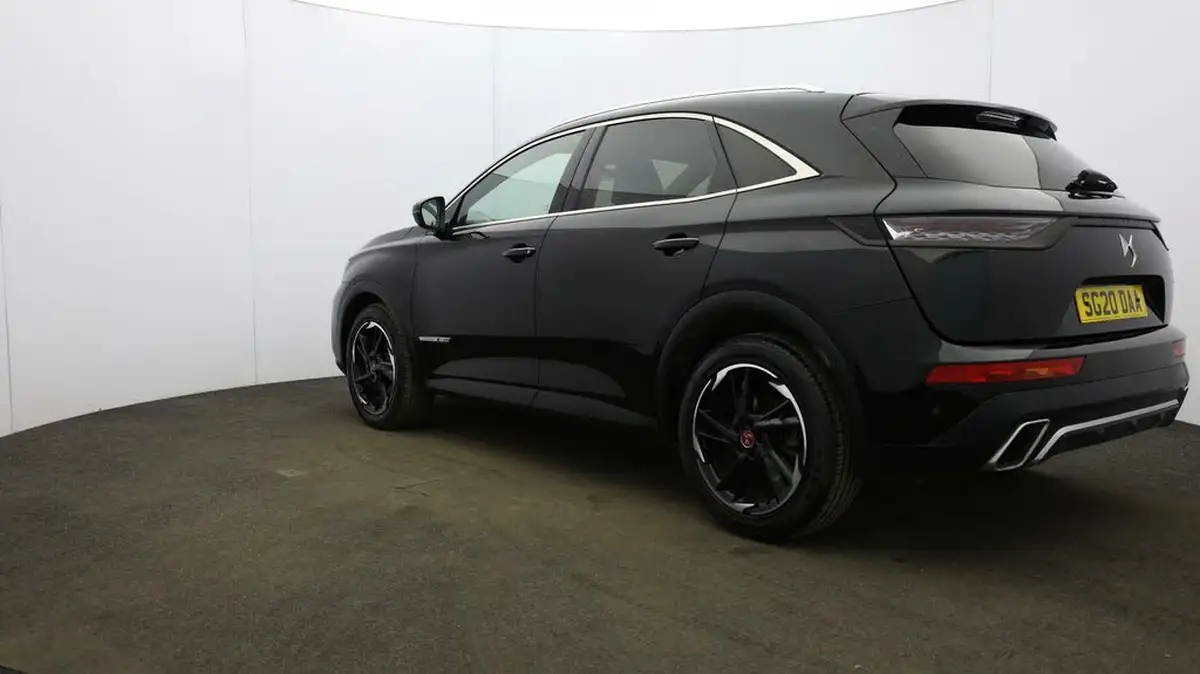 2020-ds-ds-7-crossback-16-puretech-performance-line-180ps-big-48