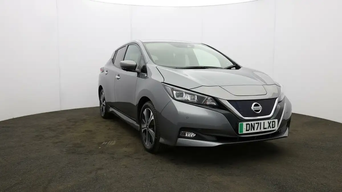 2021-nissan-leaf-e-tekna-big-37