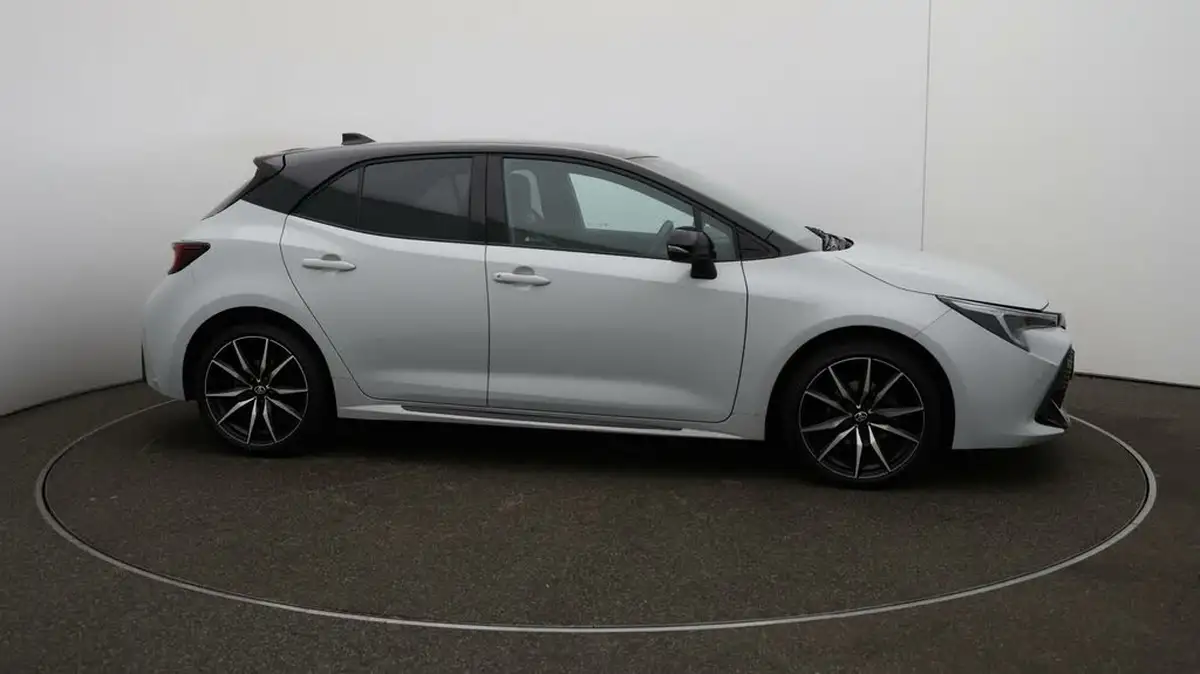 2023-toyota-corolla-18-vvt-i-gr-sport-138bhp-hatchback-big-41