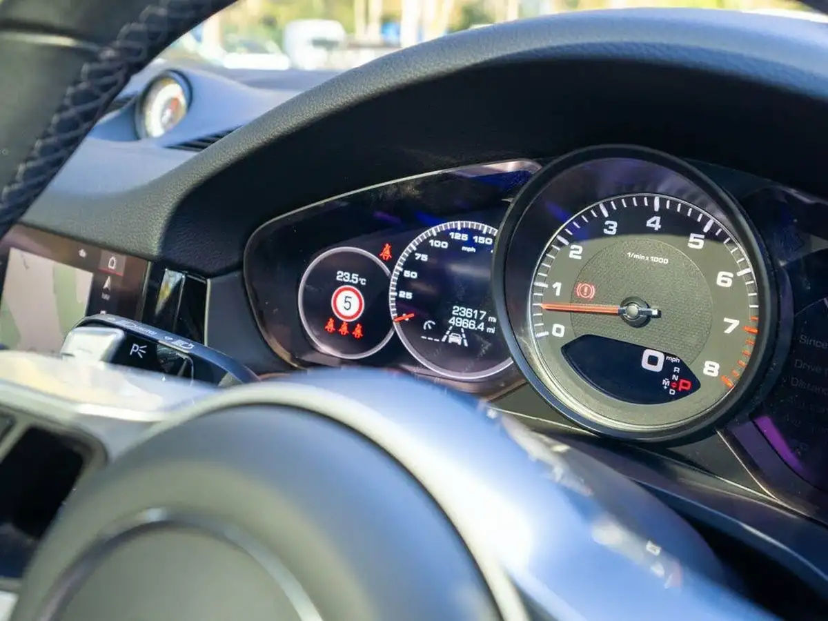 2021-porsche-cayenne-29-v6-s-coupe-big-32