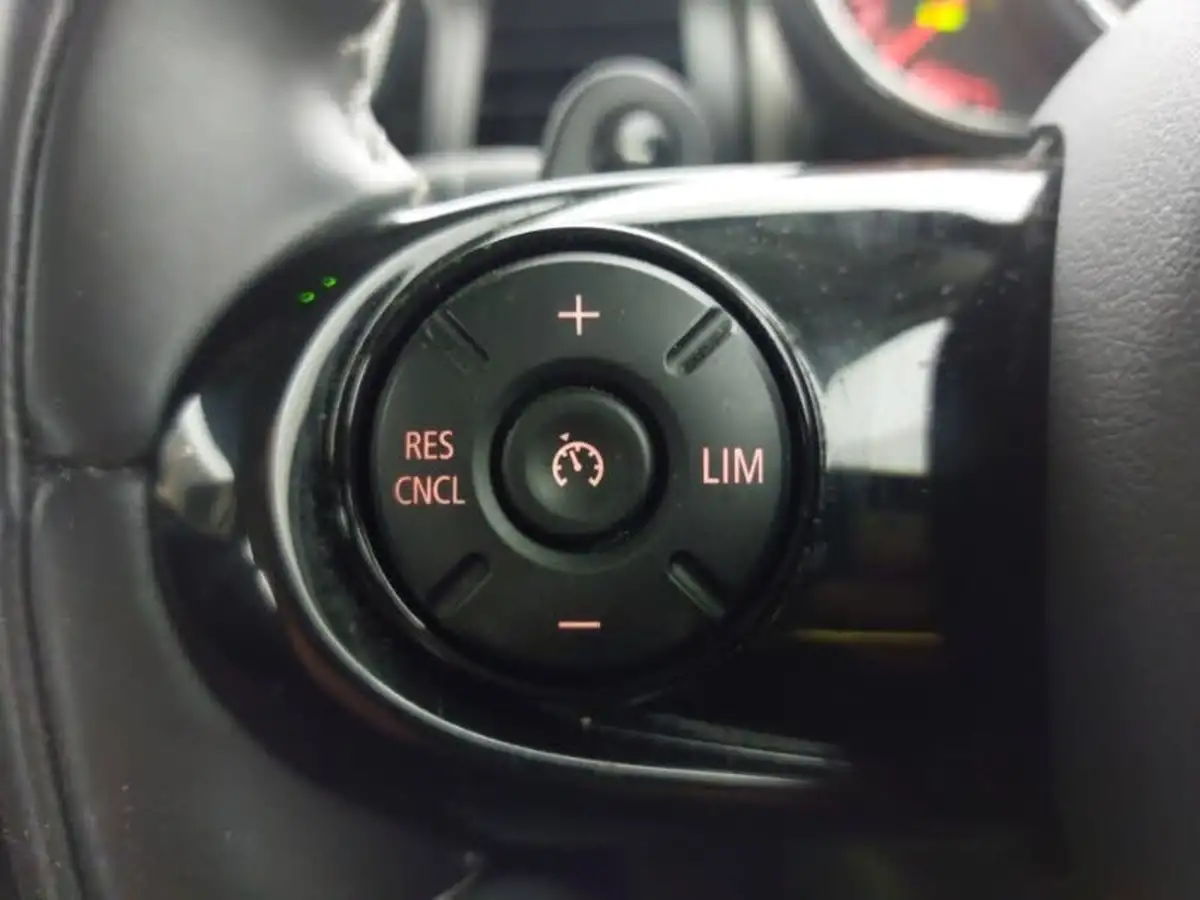 2021-mini-cooper-20-cooper-s-exclusive-189bhp-series-ii-hatchback-3d-auto-big-17