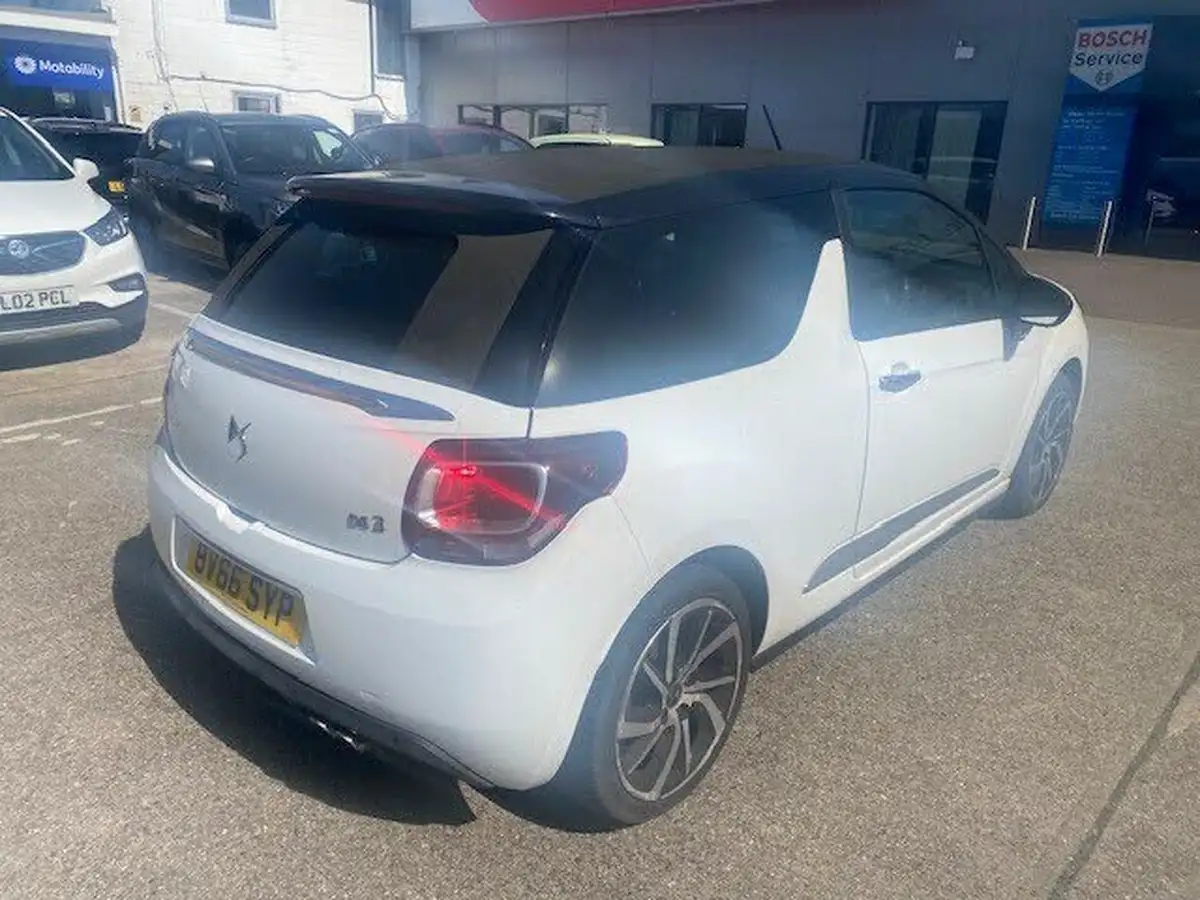 2016-ds-ds-3-cabrio-16-thp-prestige-big-4