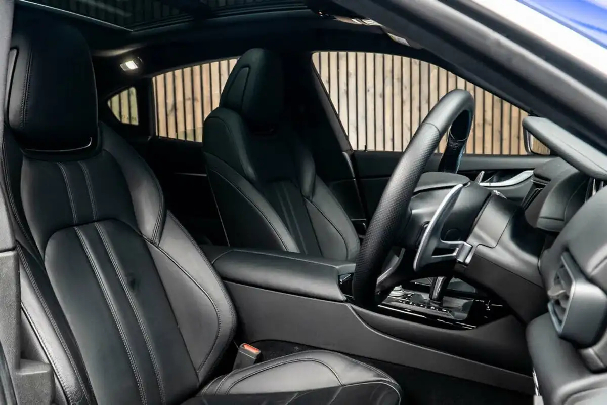 2021-maserati-levante-30-gransport-big-1