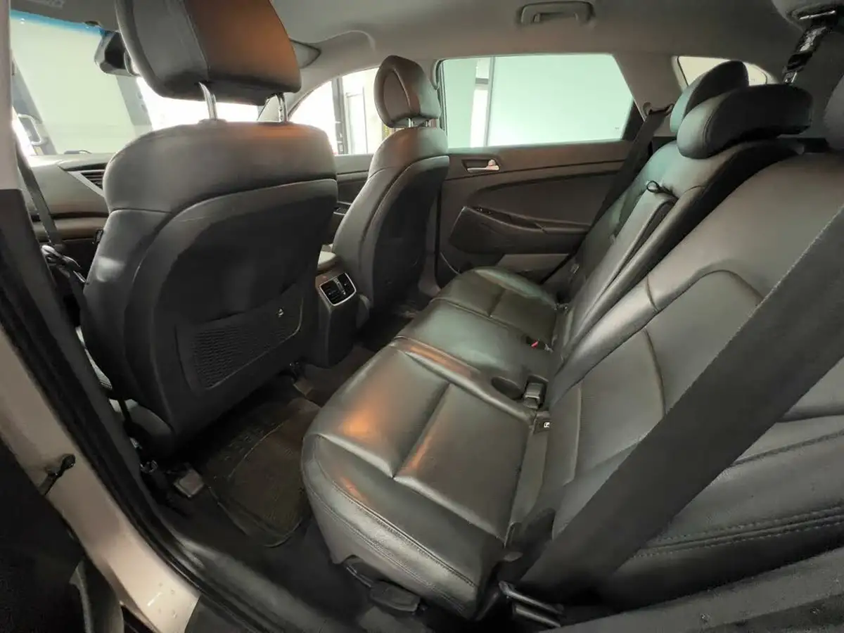 2017-hyundai-tucson-16-t-gdi-sport-edition-big-10