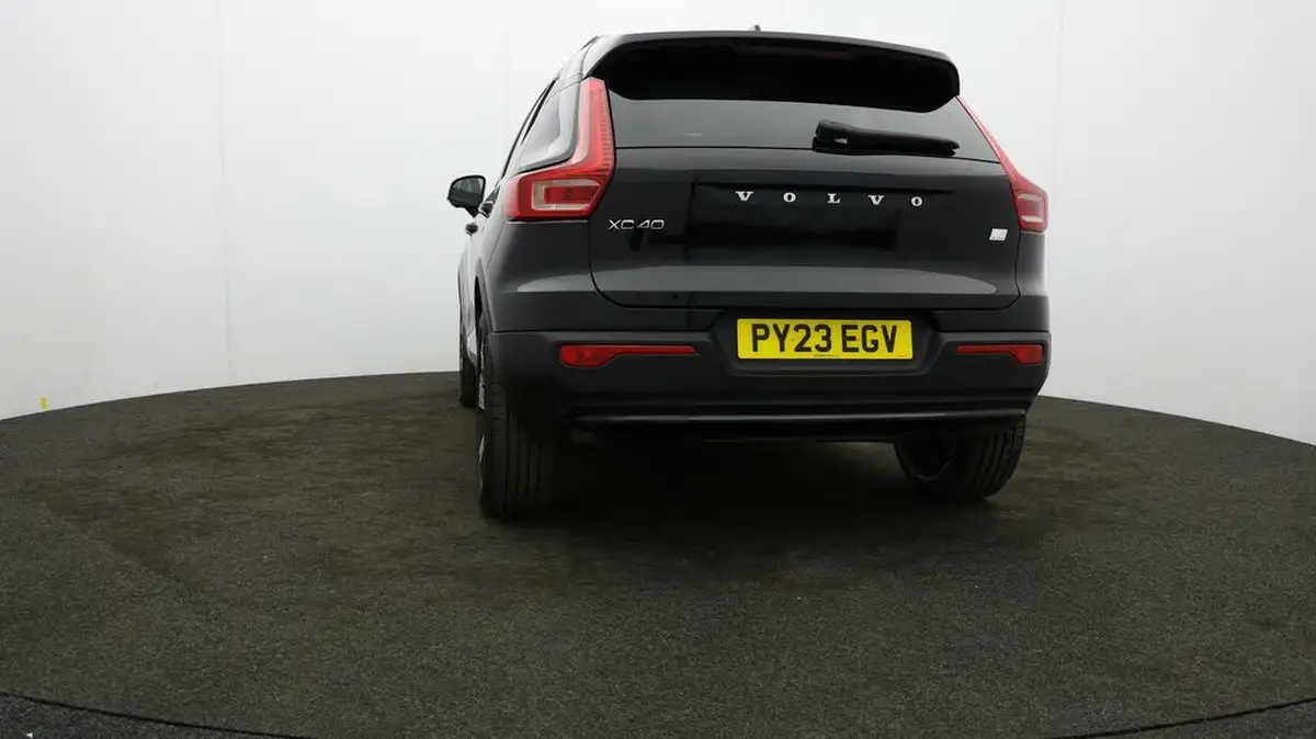 2023-volvo-xc40-15-t5-ultimate-dark-big-74
