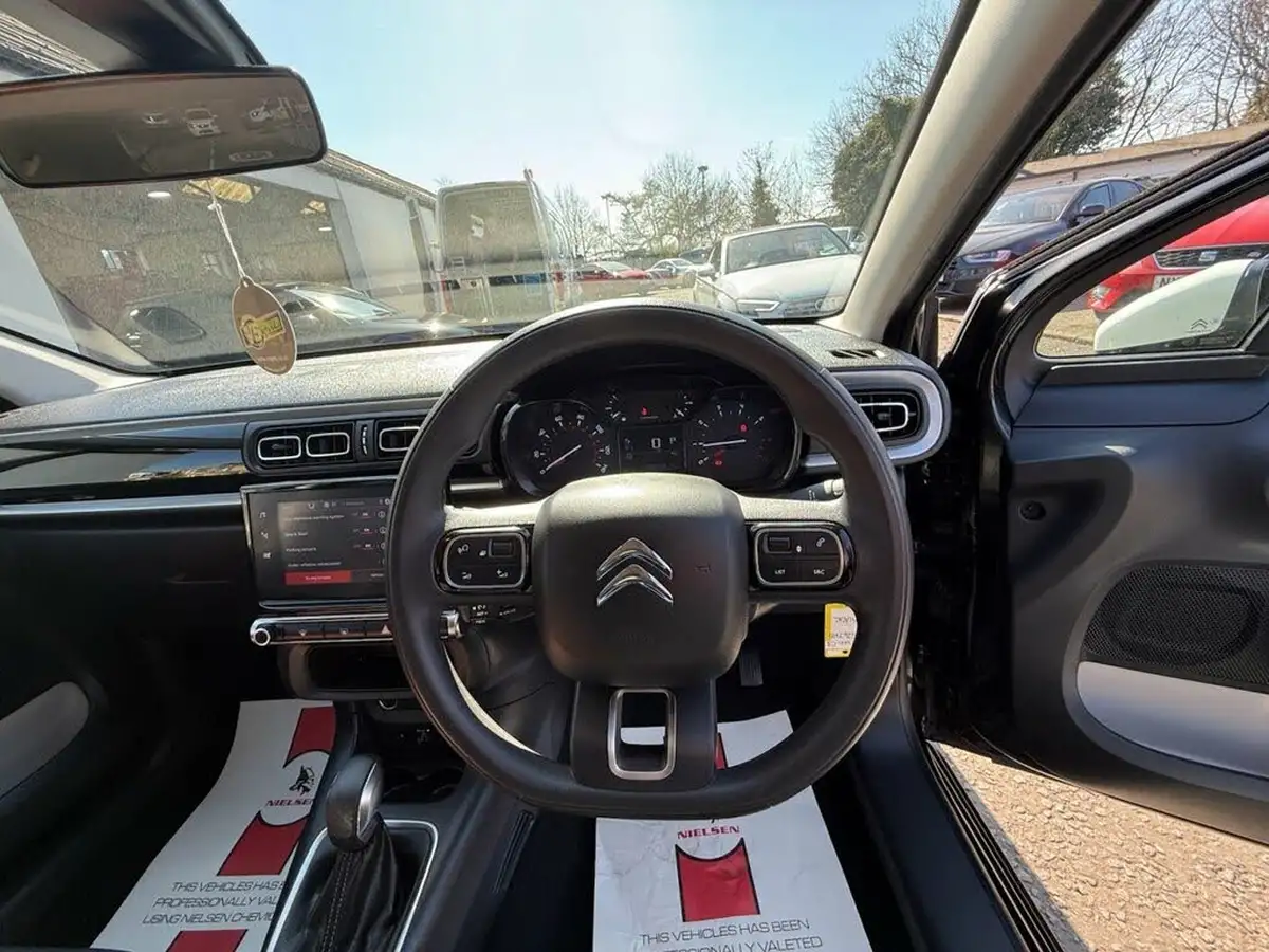 2024-citroen-c3-12-puretech-plus-110ps-eat6-big-10