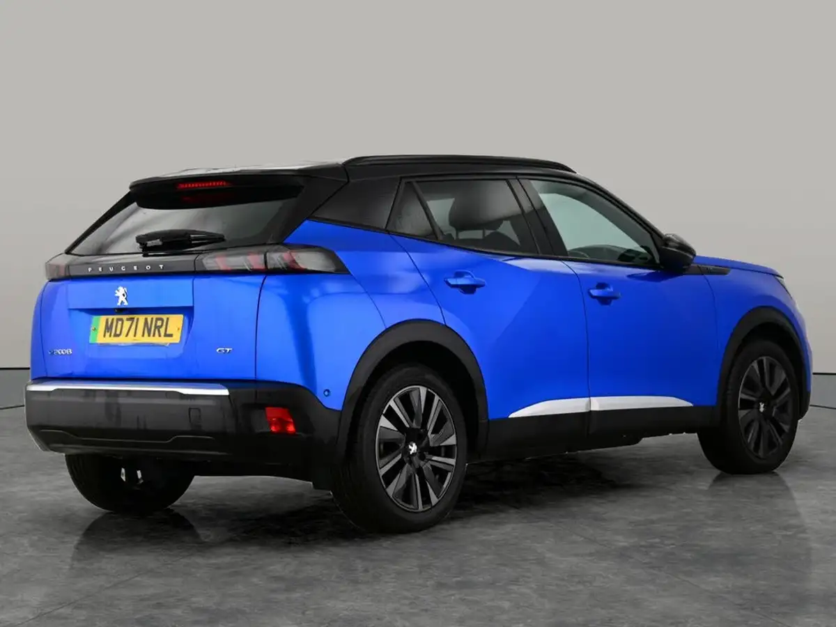 2022-peugeot-2008-suv-e-gt-premium-big-5