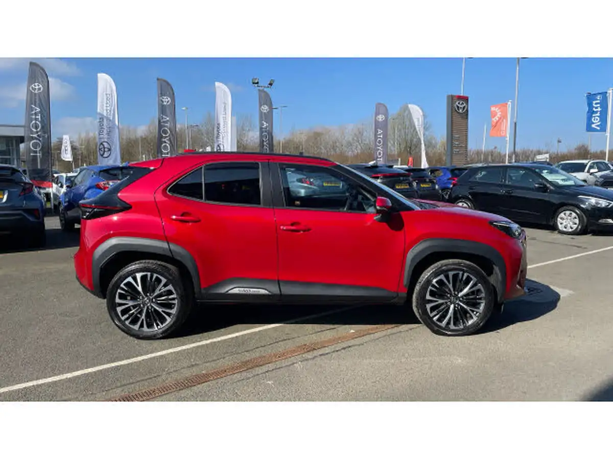 2023-toyota-yaris-cross-15-vvt-i-excel-awd-i-big-15