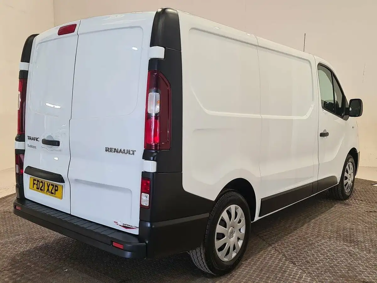 2021-renault-trafic-20dci-sl28-energy-120-business-big-16