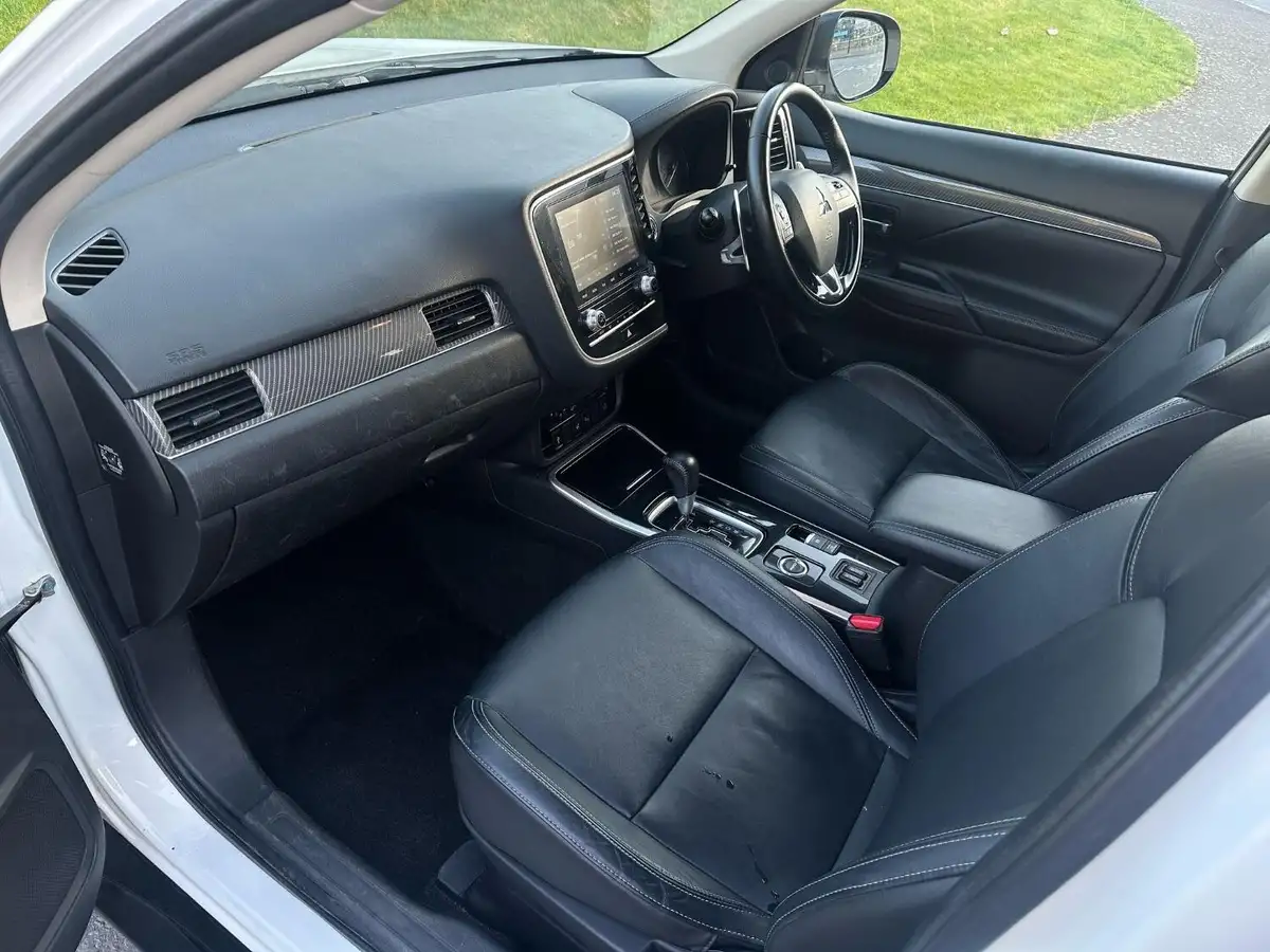 2019-mitsubishi-outlander-20-exceed-big-14