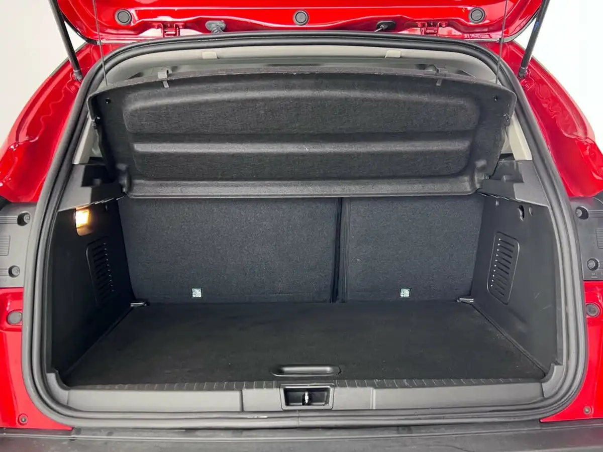 2019-renault-captur-13-tce-iconic-150bhp-ss-edc-auto-big-9
