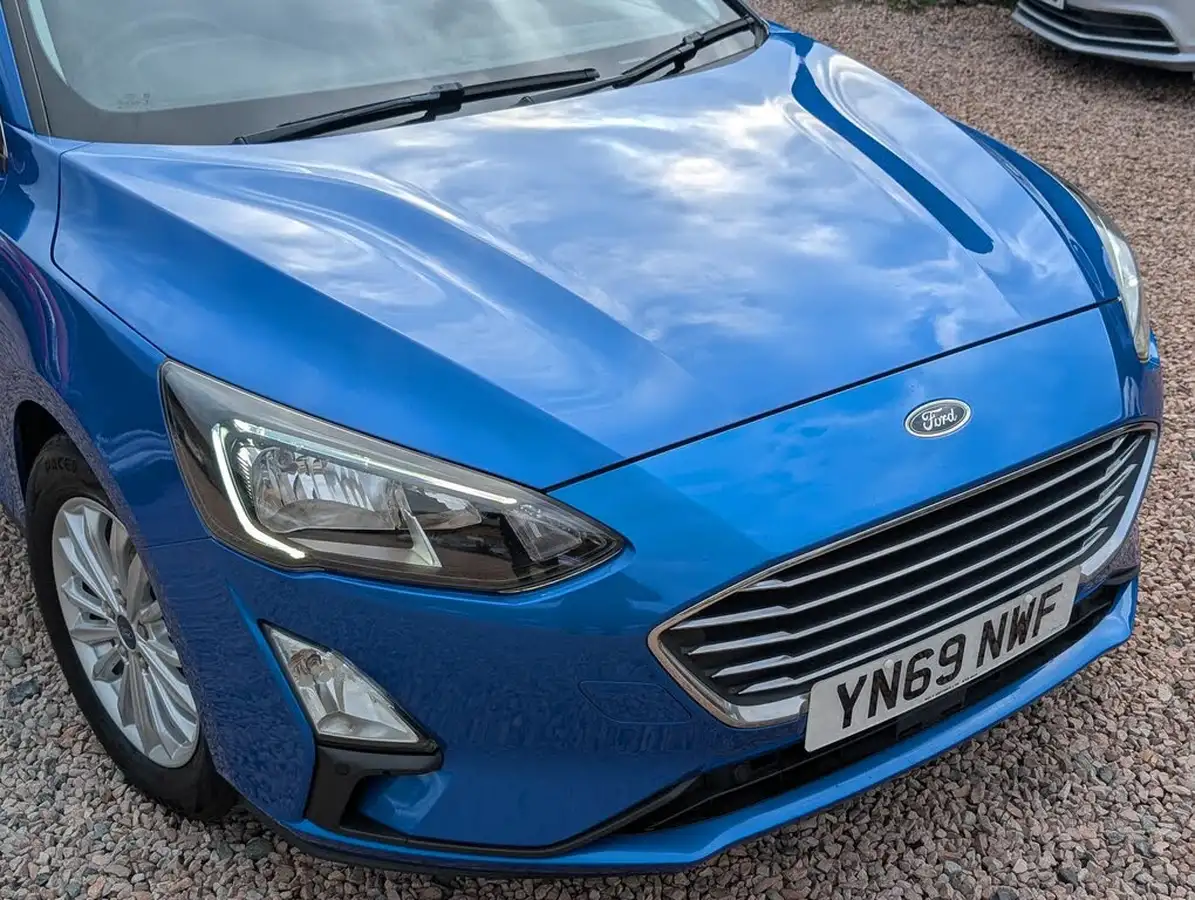 2019-ford-focus-10t-titanium-hatchback-big-1