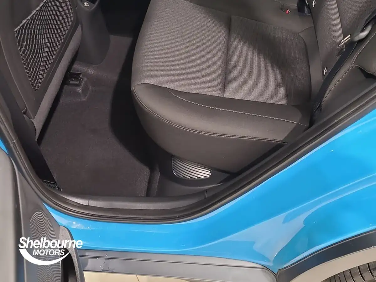 2022-hyundai-kona-16-gdi-premium-big-8