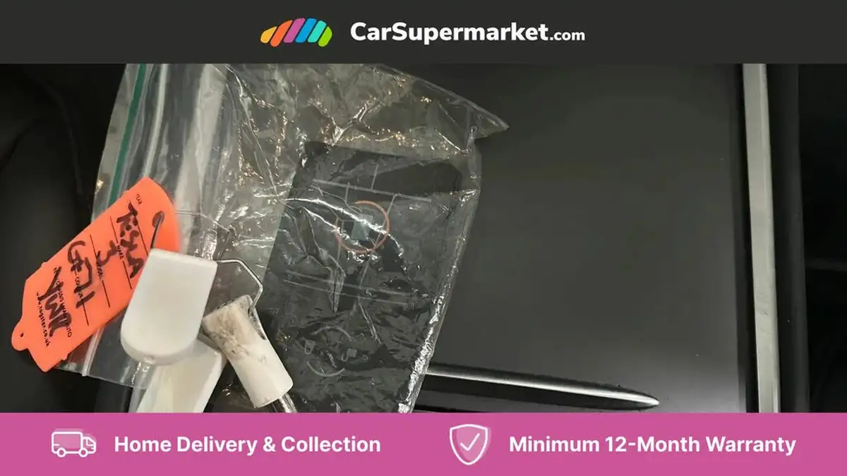 2022-tesla-model-3-e-rwd-big-22