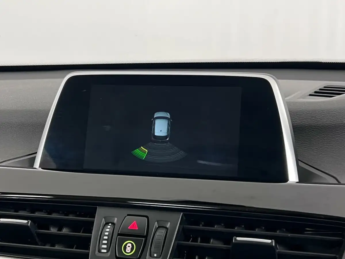 2018-bmw-x1-20-sdrive-20i-xline-ss-big-21