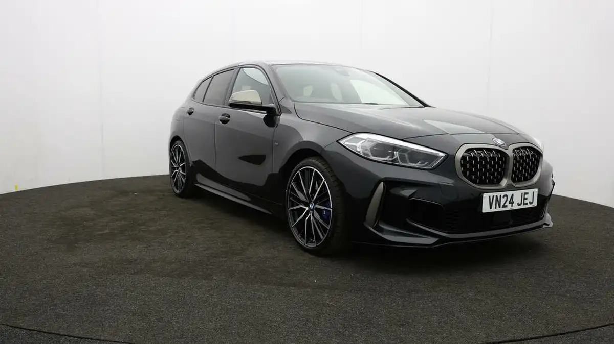 2024-bmw-1-series-20-m135i-xdrive-big-41