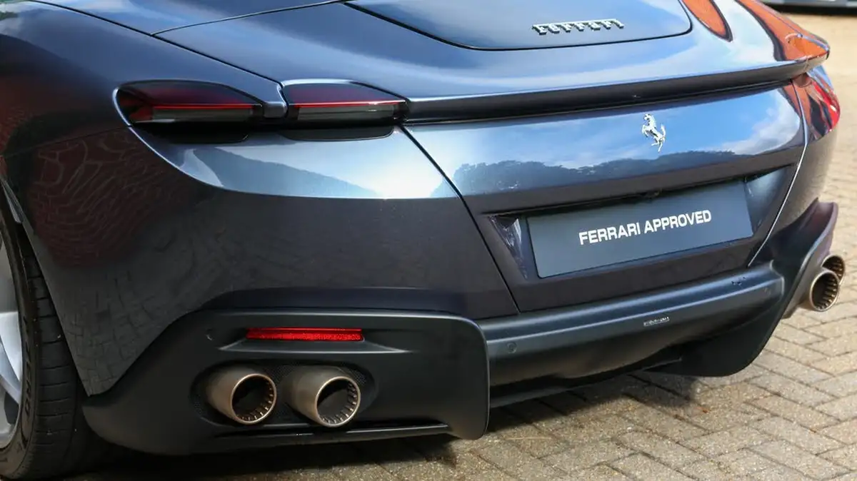 2024-ferrari-roma-38t-v8-spider-f1-dct-euro-6-ss-2dr-big-10
