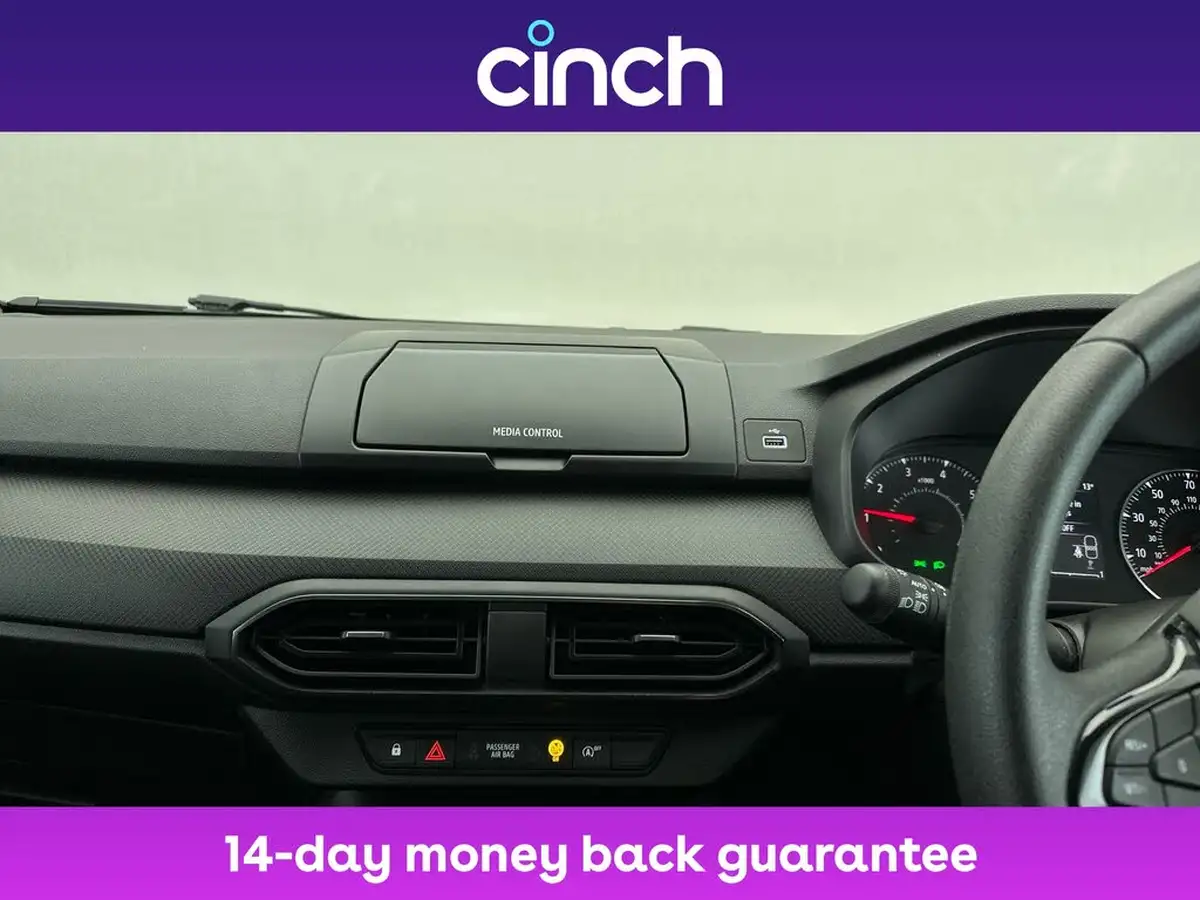 2021-dacia-sandero-10-sce-essential-big-11