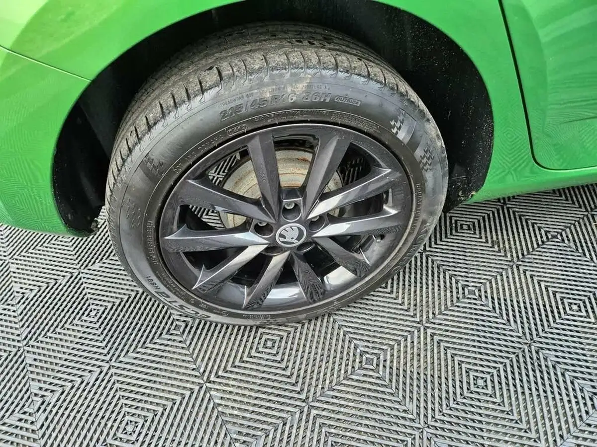 2019-skoda-fabia-10-tsi-colour-edition-big-38