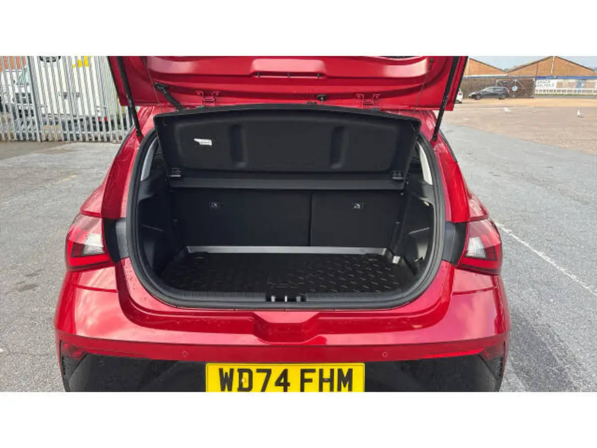 2024-hyundai-i20-10-t-gdi-premium-big-3
