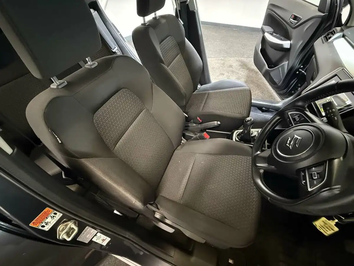 2021-suzuki-swift-12-dualjet-sz-l-big-27