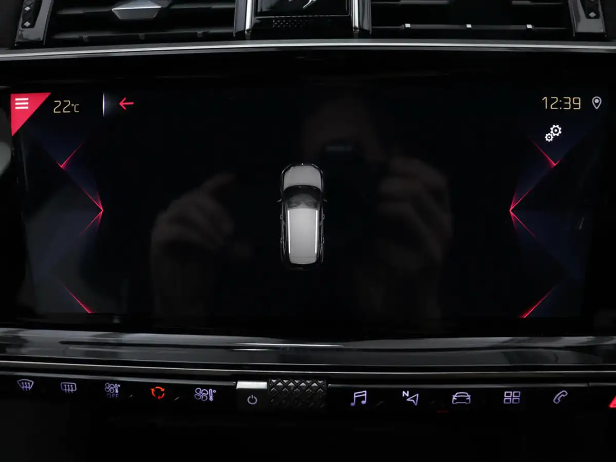 2019-ds-ds-7-crossback-15-bluehdi-performance-line-eat8-big-21