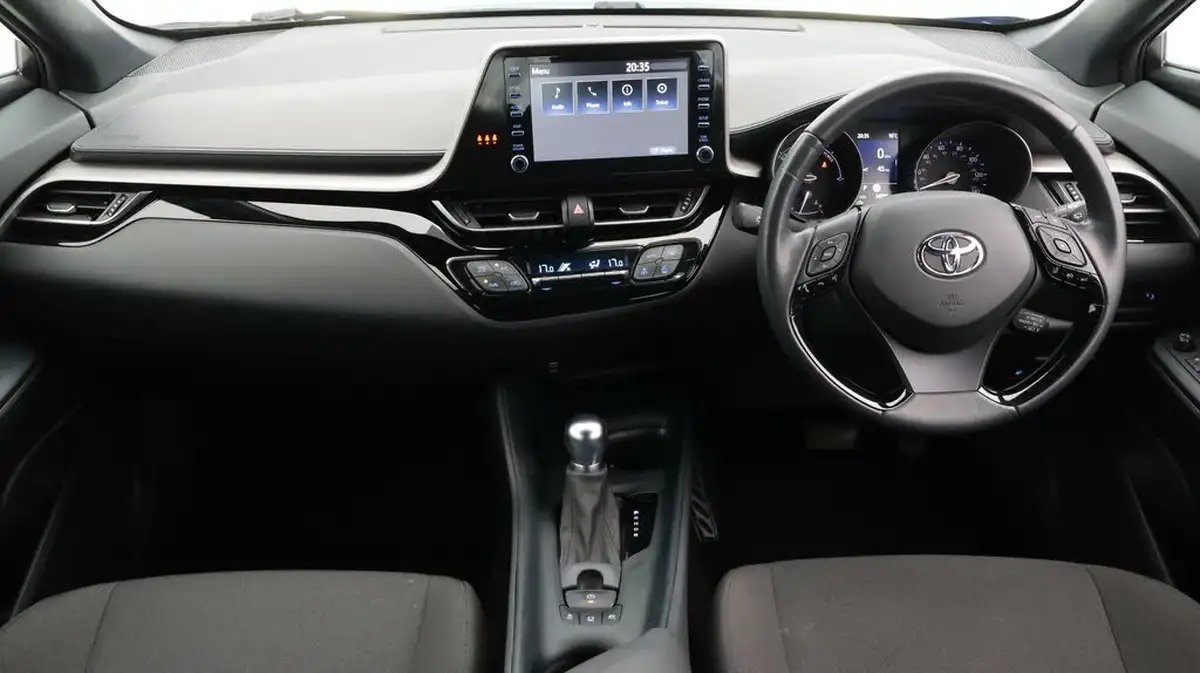 2022-toyota-c-hr-18-vvt-i-icon-big-13