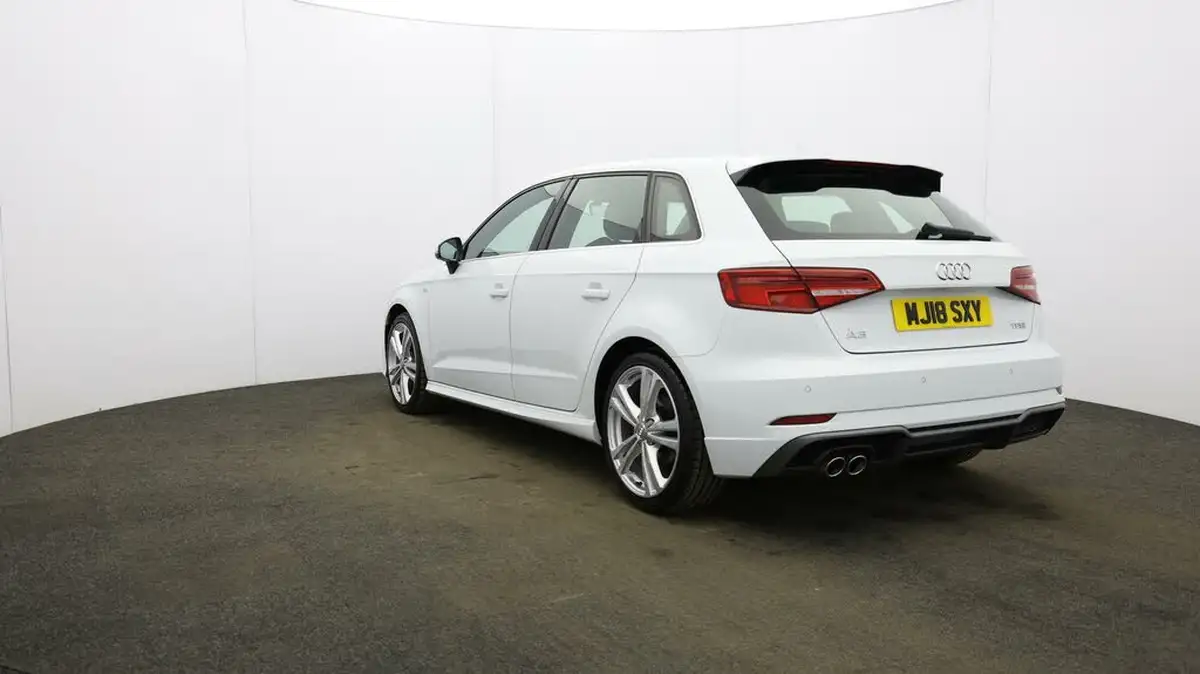 2018-audi-a3-15-tfsi-s-line-sportback-5d-big-35