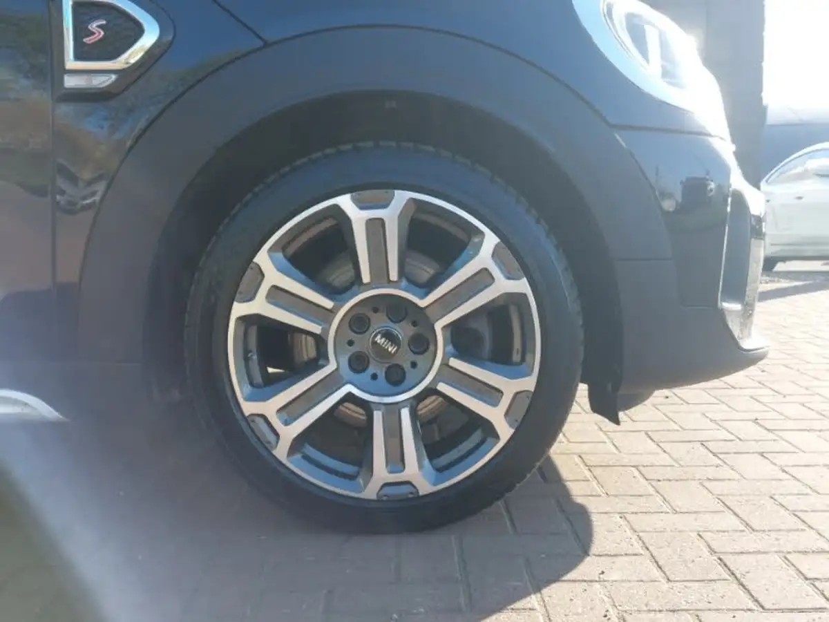 2021-mini-countryman-20-cooper-s-exclusive-big-13