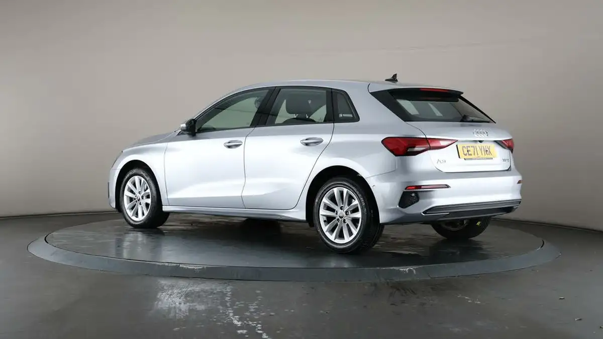 2021-audi-a3-20-30-tdi-technik-big-5