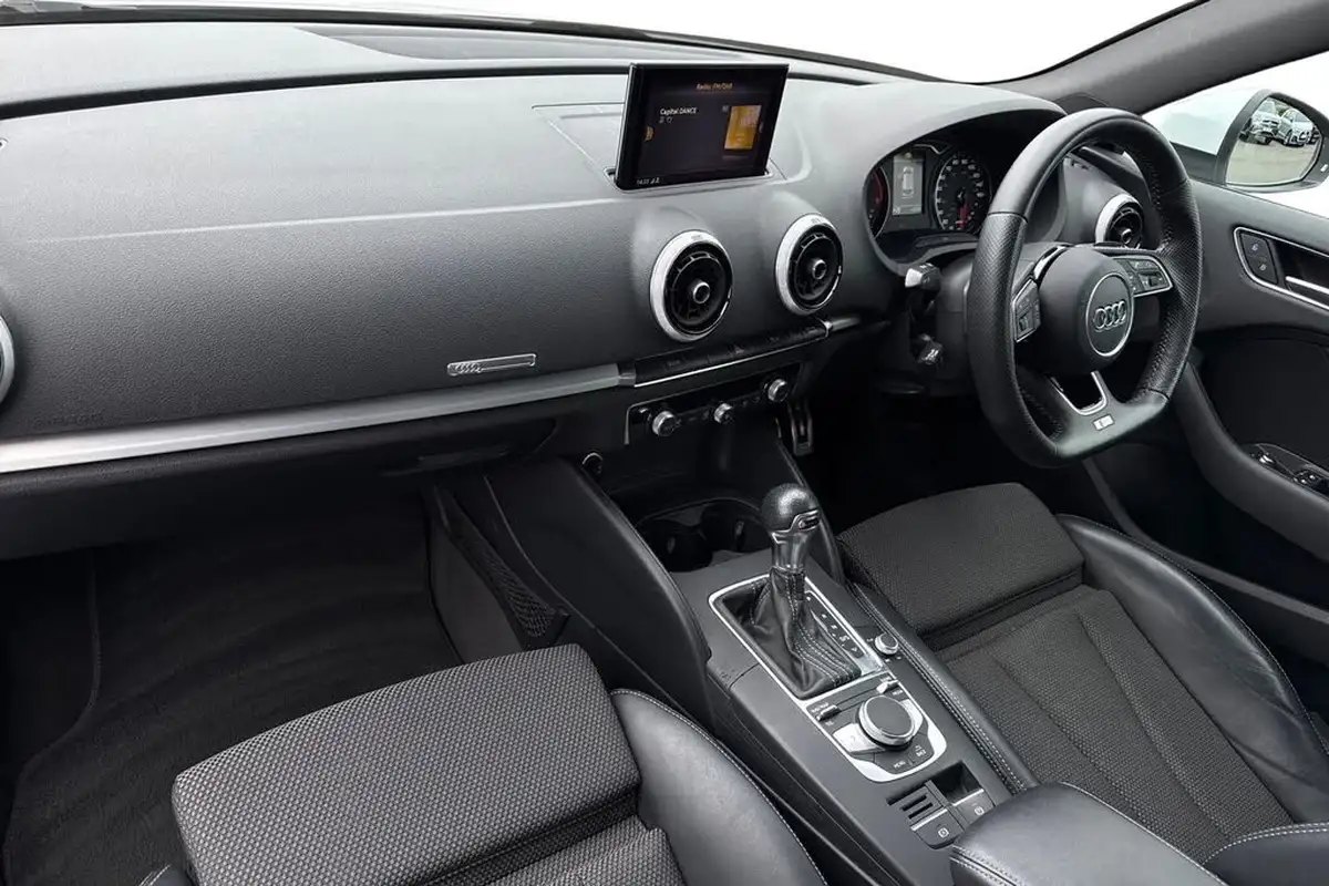 2019-audi-a3-16-30-tdi-s-line-ss-sportback-5d-tronic-big-14