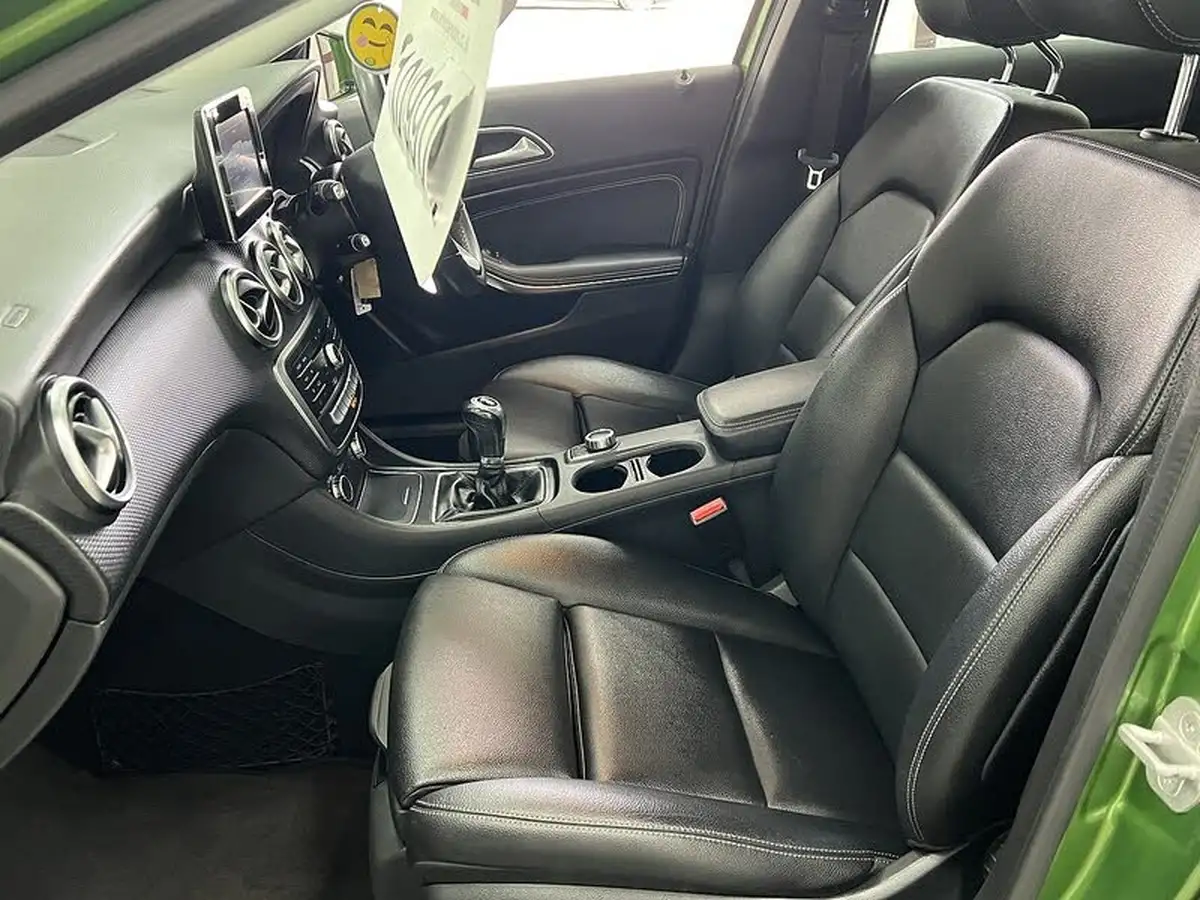 2016-mercedes-benz-a-class-15d-a180d-se-executivess-big-18
