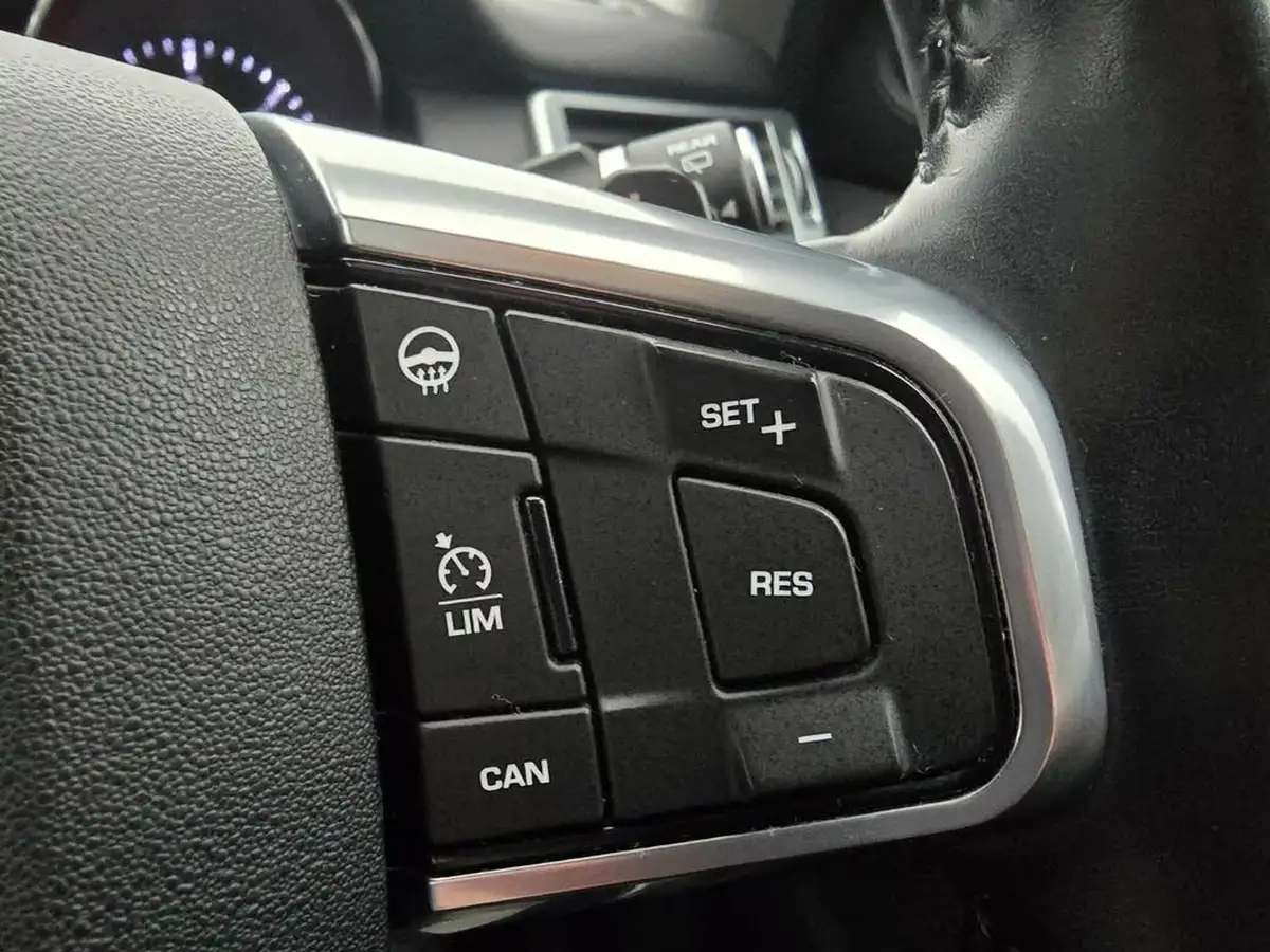 2015-land-rover-discovery-sport-22td-hse-luxury-auto-big-23