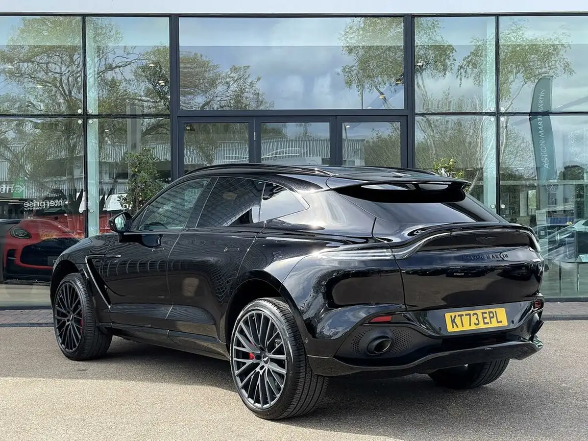 2024-aston-martin-dbx-40-v8-big-19