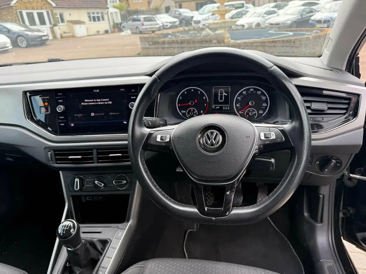 2019-volkswagen-polo-10-se-80ps-evo-ss-big-9